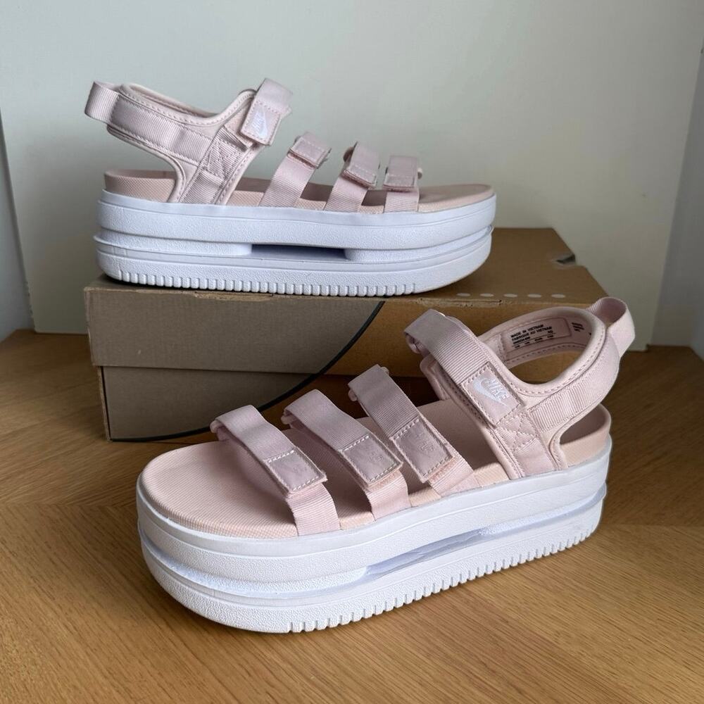 Nike Icon Classic Barely Pink/ White Women Platform Sandals - SZ 9